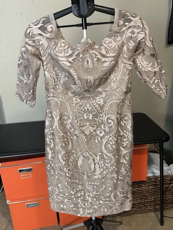 wedding dresses lace fitted Nathalia main image 0
